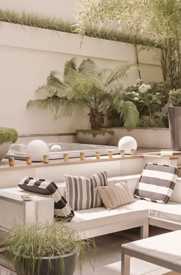 TIMELESS TOWN HOUSE